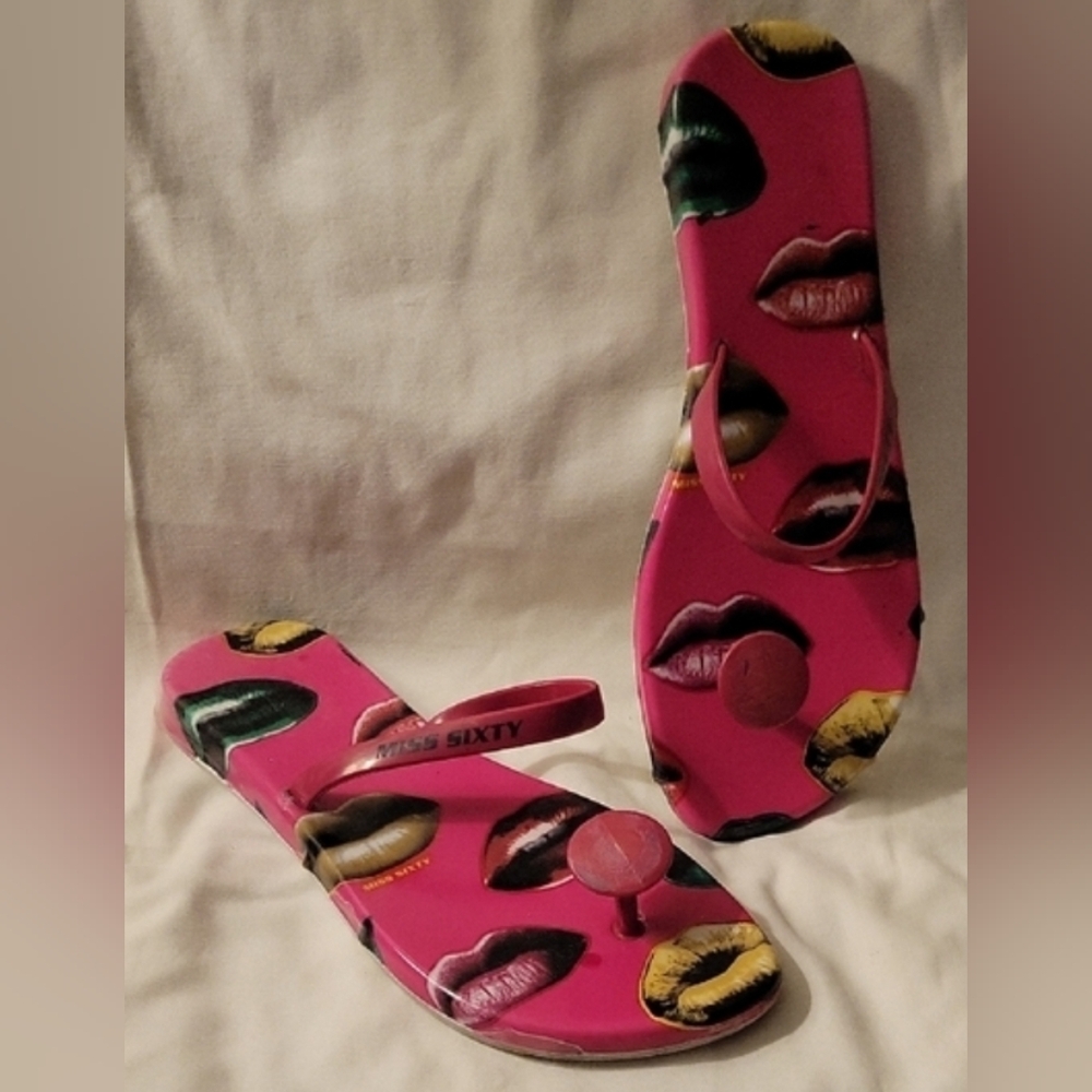Womens Miss Sixty Printed Lips Flip Flops Size 36